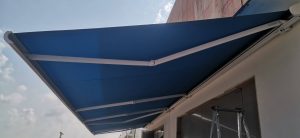 eelectric retractable awning