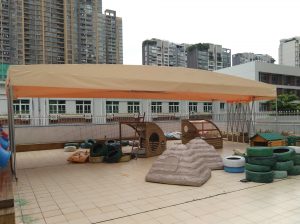 Sliding awning